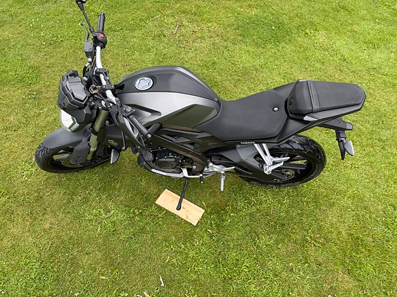 Yamaha MT-125 3 of 5