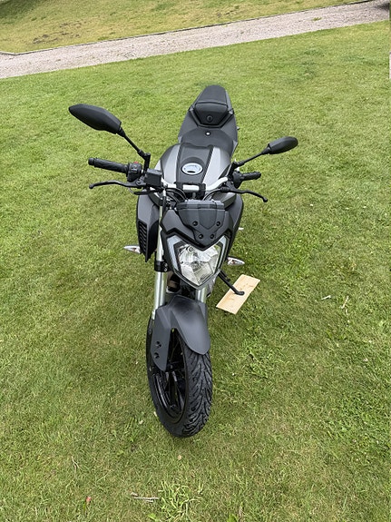 Yamaha MT-125 4 of 5