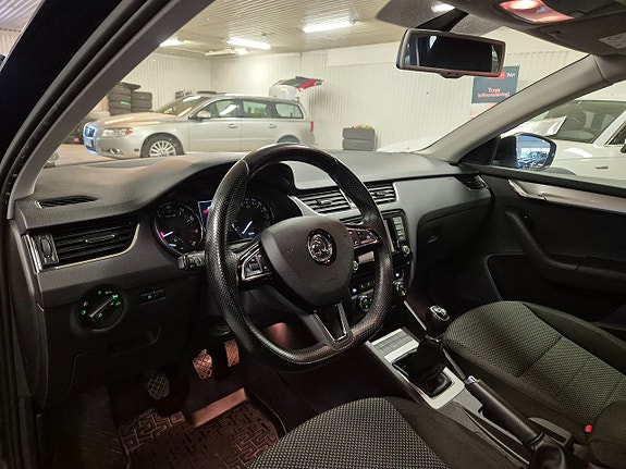 Skoda Octavia 9 of 23