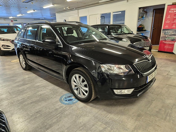 Skoda Octavia 3 of 5