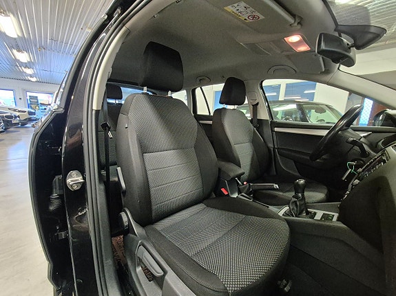 Skoda Octavia 13 of 23