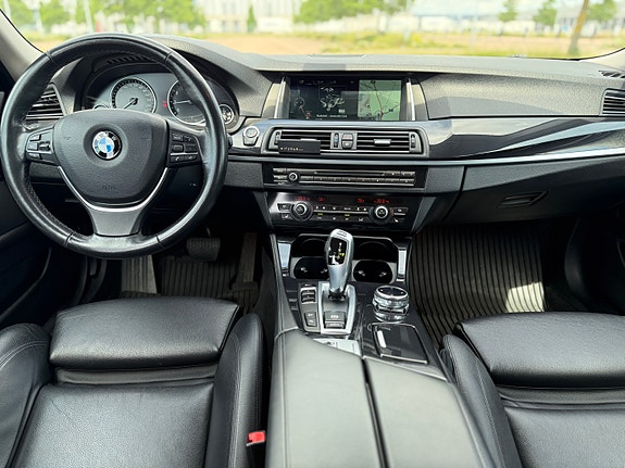 BMW 528i 6 of 10