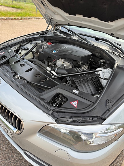 BMW 528i 5 of 5