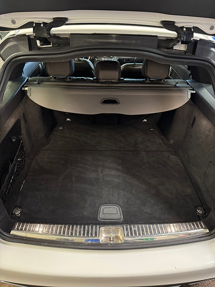 Mercedes-Benz C220 12 of 12