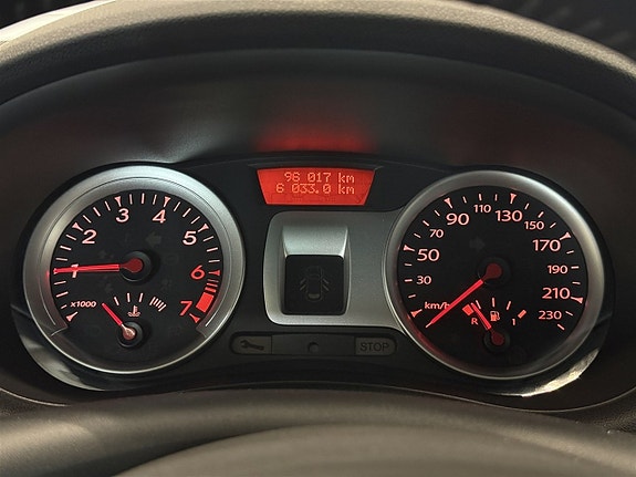 Renault Clio 22 of 30