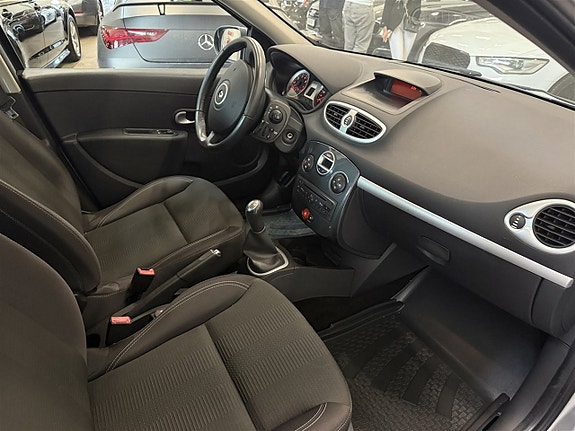 Renault Clio 7 of 30