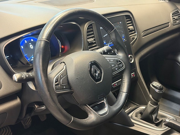 Renault Megane 18 of 22