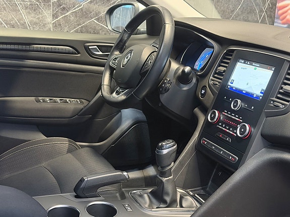 Renault Megane 17 of 22