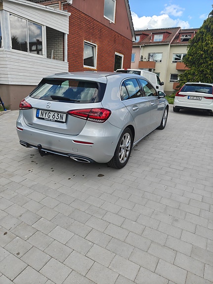 Mercedes-Benz A180 4 of 5