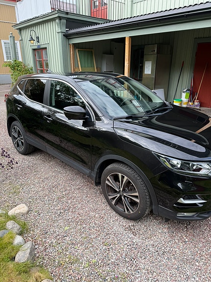 Nissan Qashqai 2 of 5