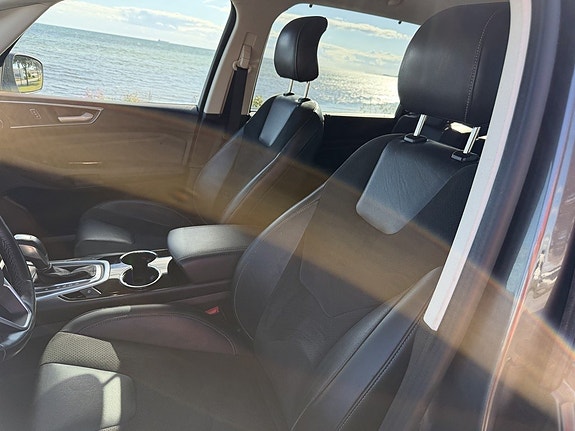 Ford Galaxy 8 of 14