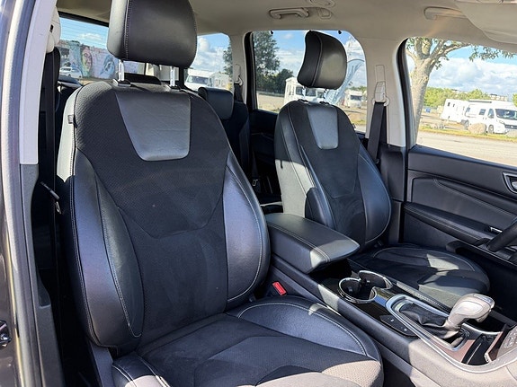 Ford Galaxy 10 of 14