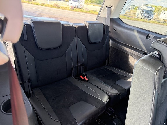 Ford Galaxy 12 of 14