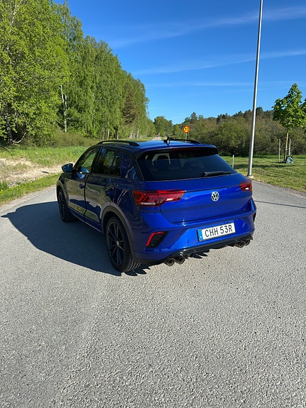 Volkswagen T-Roc 4 of 4