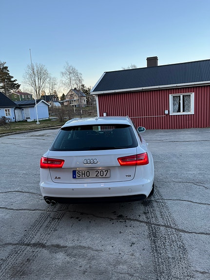 Audi A6 6 of 8