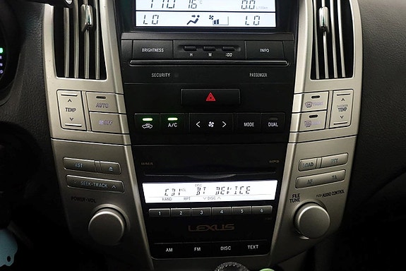 Lexus RX400h 16 of 18