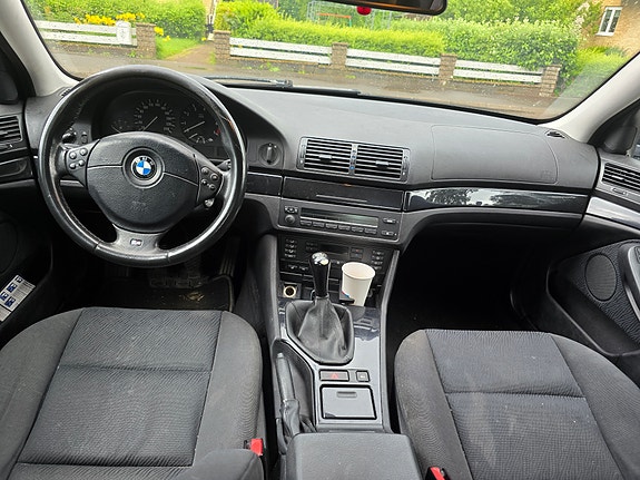 BMW 520i 5 of 5