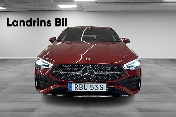 Mercedes-Benz CLA200 2 of 5