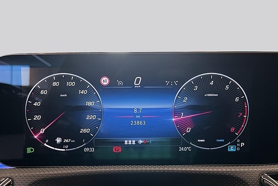 Mercedes-Benz CLA200 10 of 15