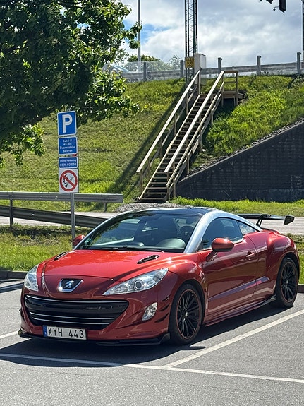 Peugeot RCZ 2 of 5