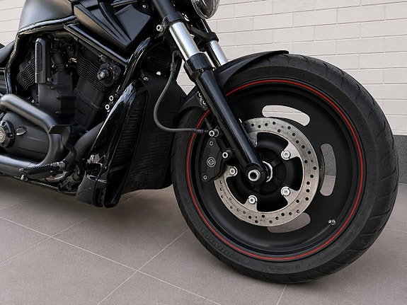 Harley-Davidson VRSCDX Special Custom LED V-Rod 5 of 9