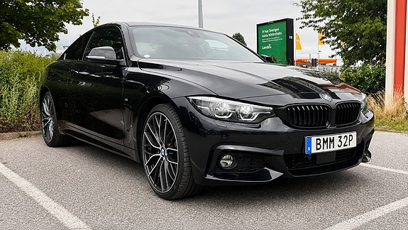 BMW 420d 3 of 5