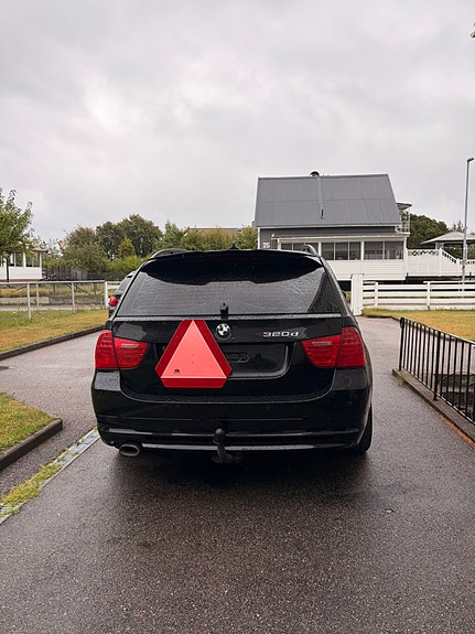 BMW 320d 6 of 14