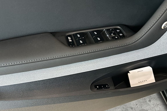 Polestar 2 24 of 30