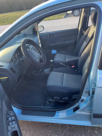 Hyundai Getz 2 of 8