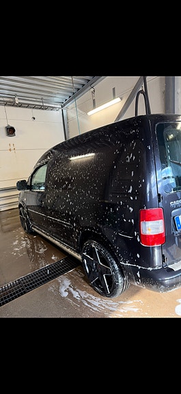 Volkswagen Caddy 2 of 5