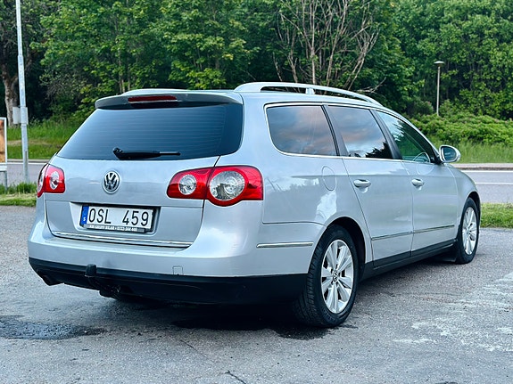 Volkswagen Passat 3 of 5