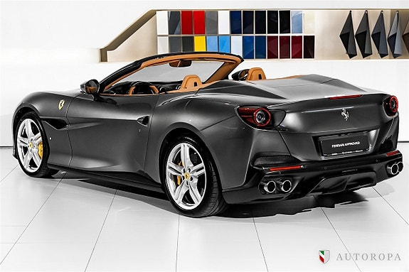 Ferrari Portofino 4 of 5