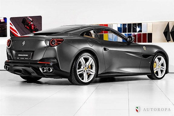 Ferrari Portofino 5 of 5