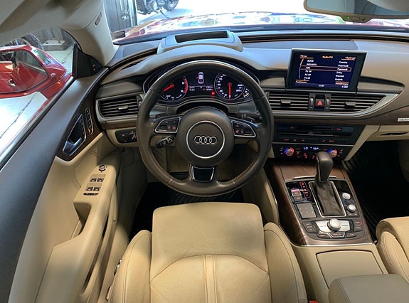 Audi A7 4 of 5