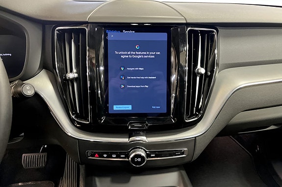Volvo XC60 12 of 18