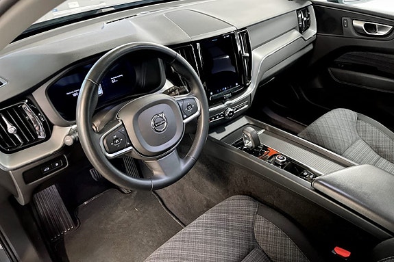 Volvo XC60 9 of 18