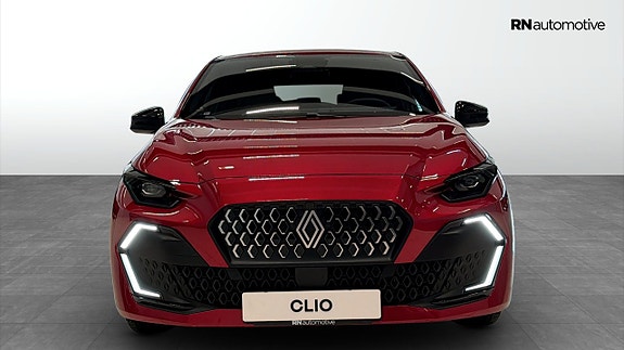 Renault Clio 8 of 26