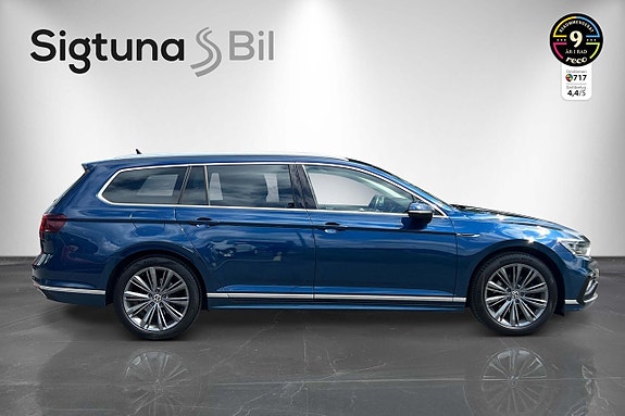Volkswagen Passat 6 of 30