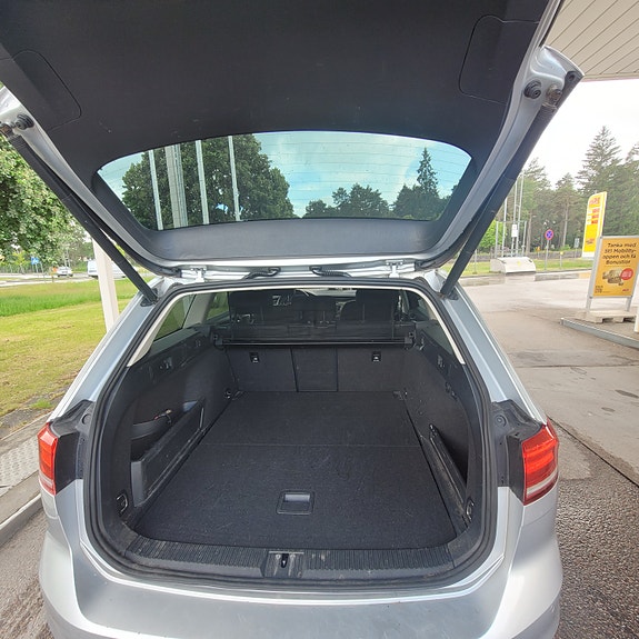 Volkswagen Passat 5 of 5