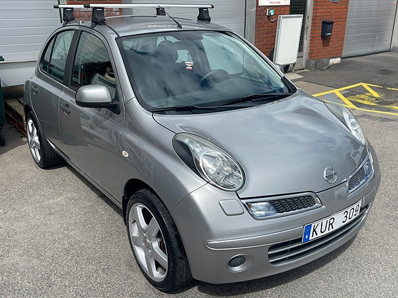 Nissan Micra 2 of 4