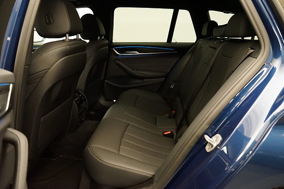 BMW 530e 6 of 17