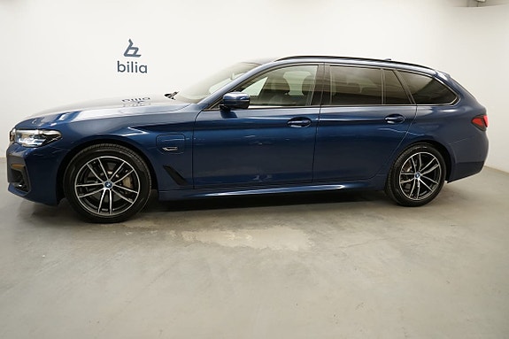 BMW 530e 2 of 5