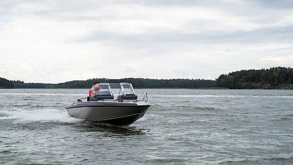 Buster Lx Yamaha F60HETL 6 of 6