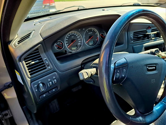 Volvo S60 5 of 5
