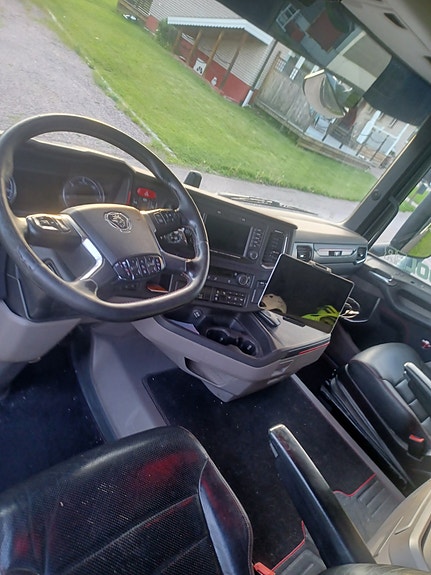 Scania R650 6X4 + Loglift 118S 2 of 6