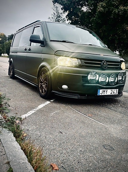 Volkswagen Transporter 2 of 5