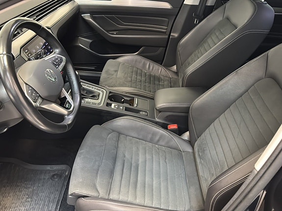 Volkswagen Passat 8 of 21