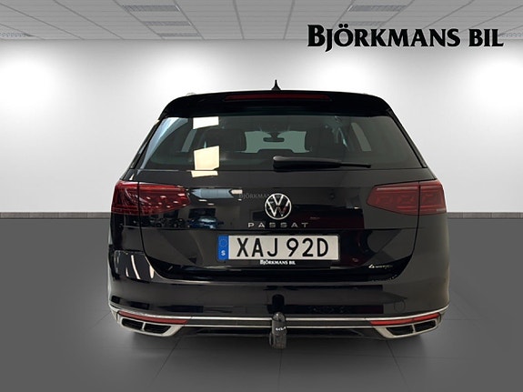 Volkswagen Passat 5 of 21