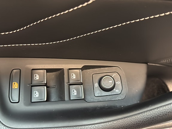 Volkswagen Passat 17 of 21