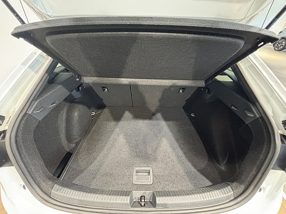Volkswagen Taigo 8 of 15